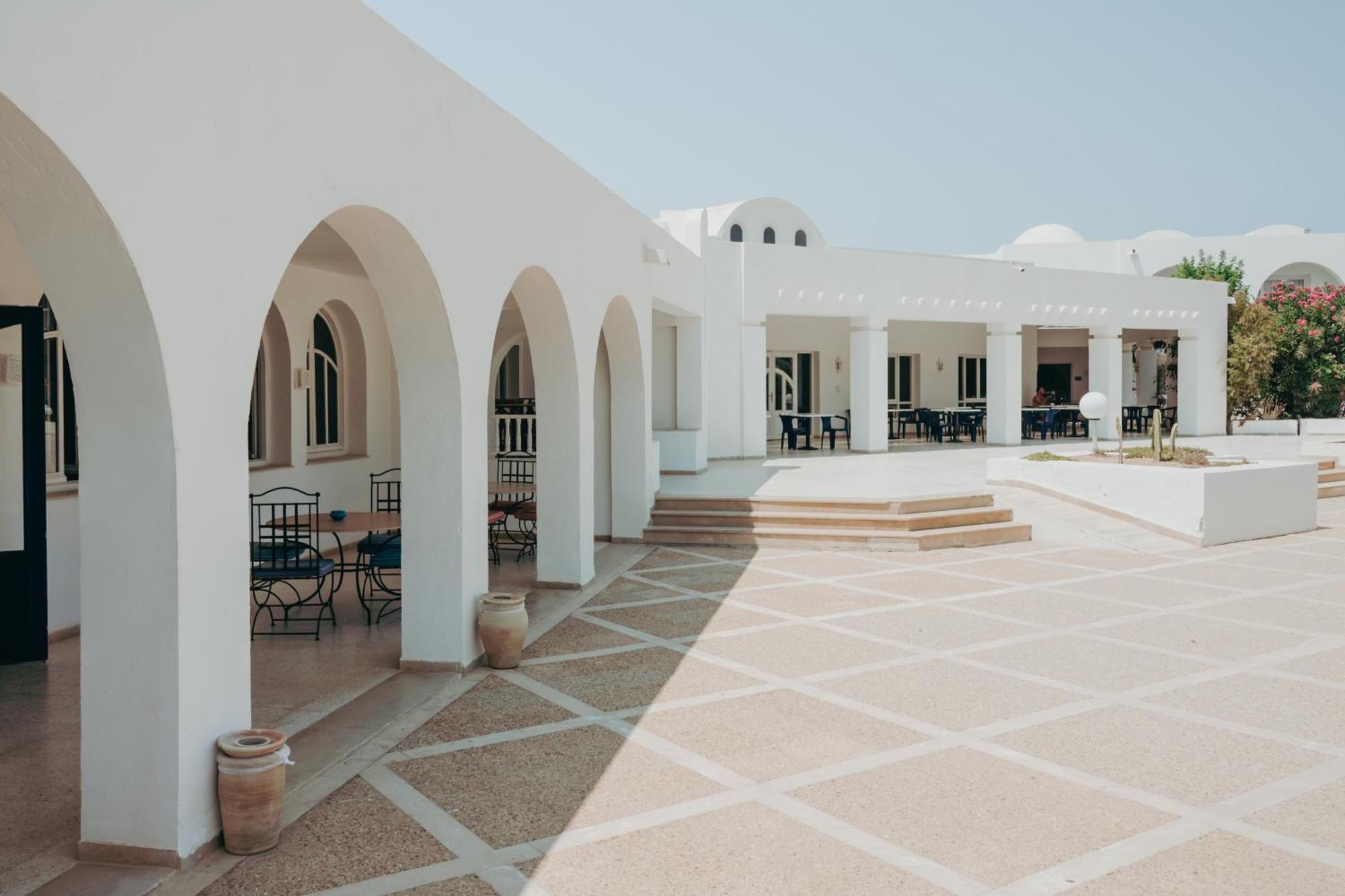 Hotel Bougainvillier Djerba Taguermess Zewnętrze zdjęcie