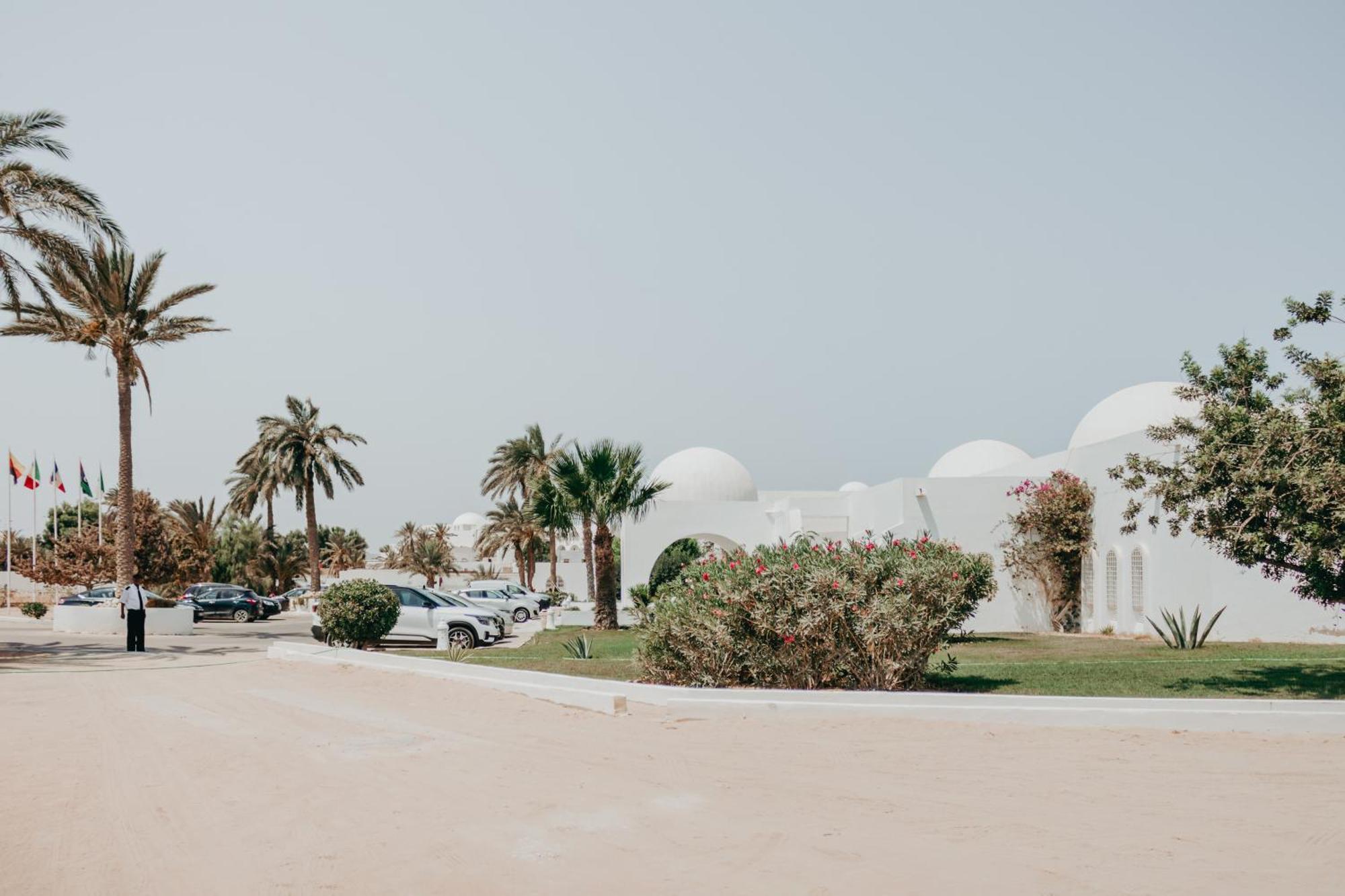 Hotel Bougainvillier Djerba Taguermess Zewnętrze zdjęcie